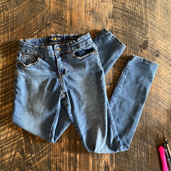 3/$15🥳 Lucky Brand Zoe Jegging Jeans - Picture 2 of 14